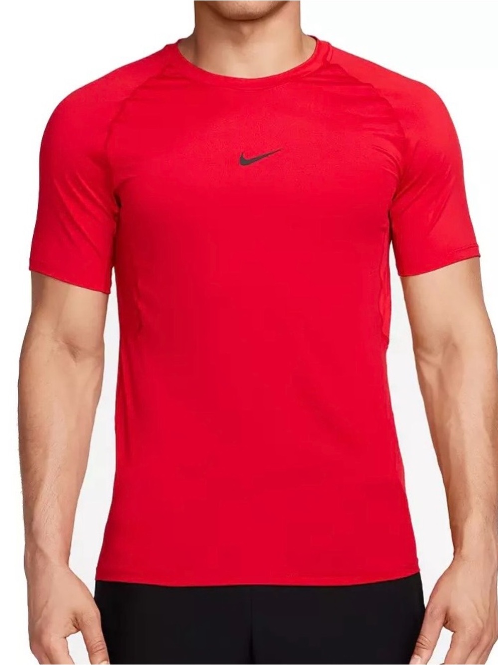 Nike Red Short-Sleeve Athletic Tee slim fit